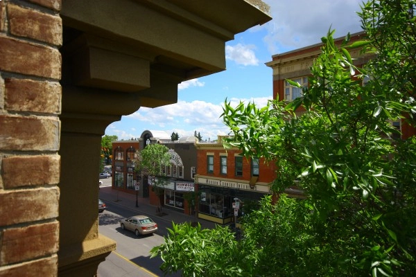 SOUTH EAST CALGARY